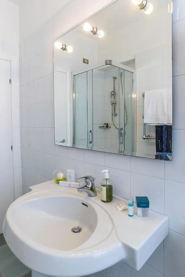 קסטליונה דלה פסקאיה Hotel L'Approdo קסטליונה דלה פסקאיה
