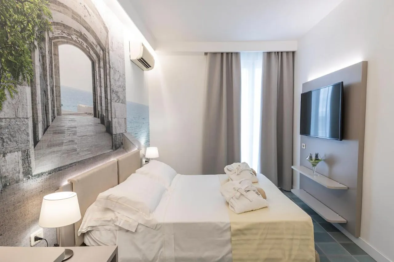 קסטליונה דלה פסקאיה Hotel L'Approdo  קסטליונה דלה פסקאיה