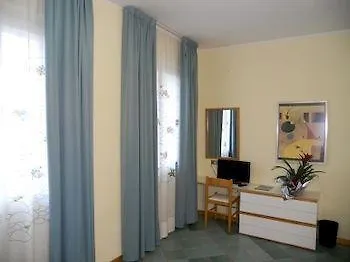 קסטליונה דלה פסקאיה Hotel L'Approdo