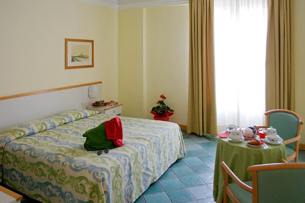 קסטליונה דלה פסקאיה Hotel L'Approdo איטליה